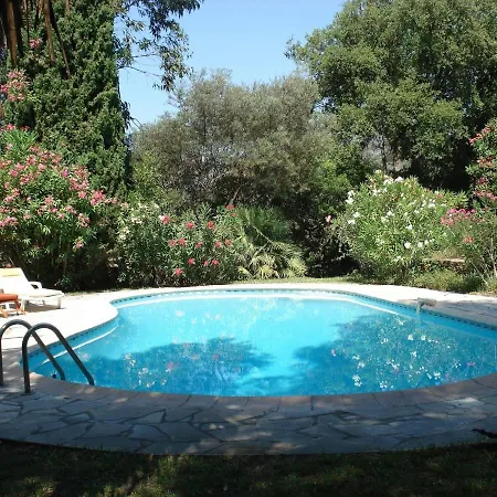 Villa With Lovely Views *